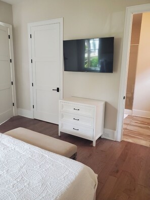 2 bedrooms, iron/ironing board, WiFi, bed sheets - Charming 2-bedroom house in Serenbe with AC, WiFi (Palmetto)