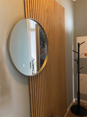 Comfort Apartment | 1 bedroom, premium bedding, desk, soundproofing - Pension Michelangelo Stadtmitte Netflix (Eisenach)