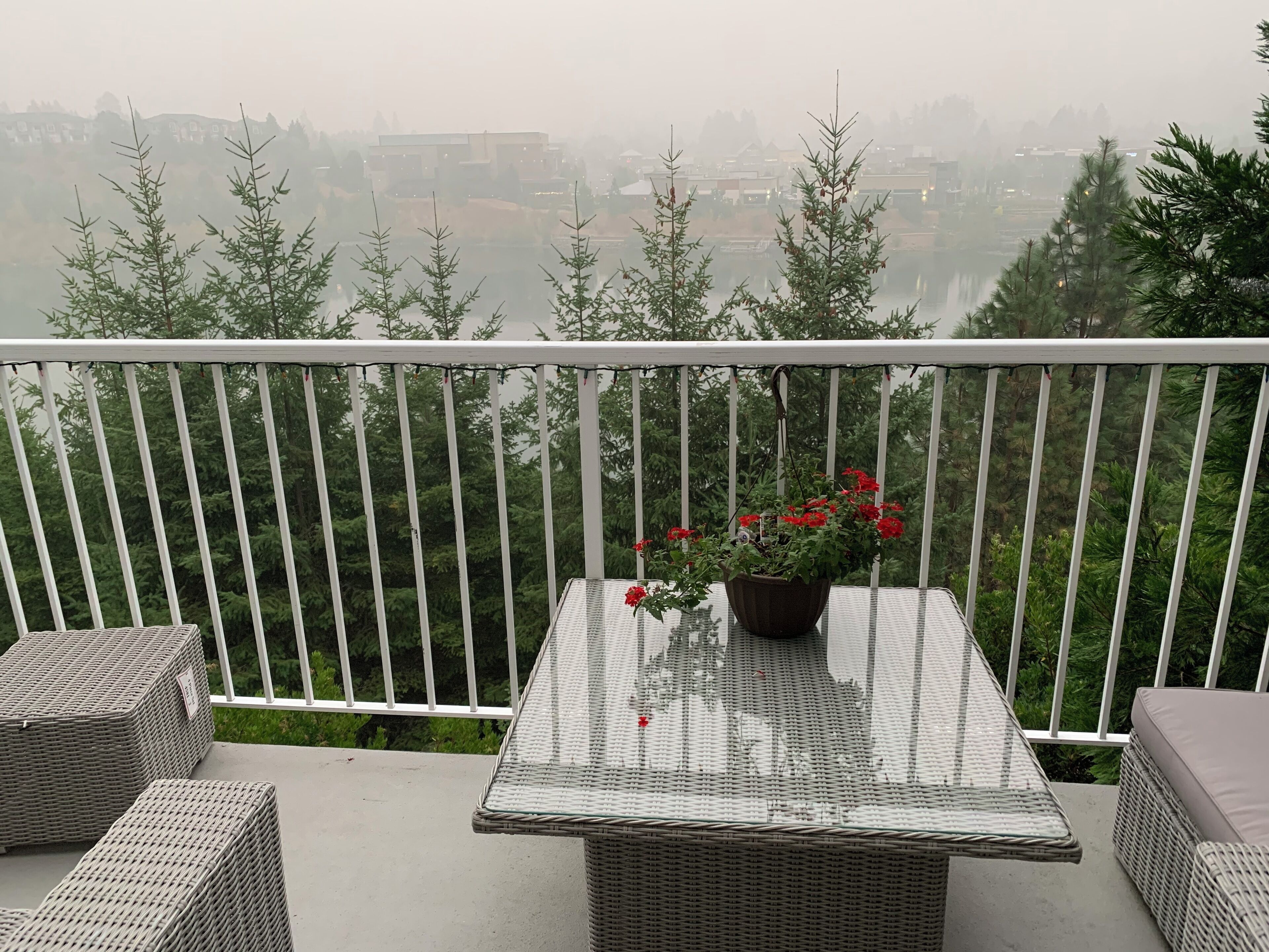Quaint 2-bedroom house in Beaverton with WiFi access