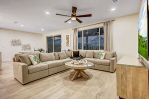 TV, fireplace - Large 7Bdrm-GameRm-Putting Green-Bocce-Pool/Spa (Coachella)