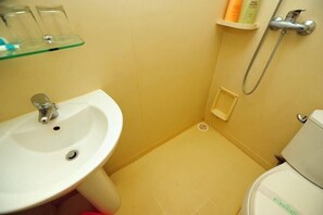 Bathroom - Yunjie Apartment Hotel (Kunming)