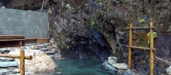 Longsheng Hot Spring Resort