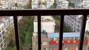 Property grounds - Pod Inn Hotel (Kunming Municipal Government Chenggong District) (Kunming)