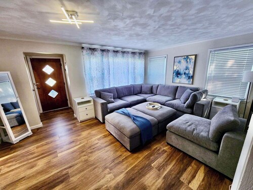 Peoria Bradley Cozy Vacation Large Group Home w/Kitchen View