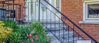 Charming legal one bedroom unit on a quiet street