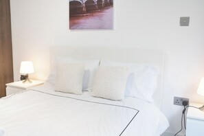 1 quarto, ferros/tábuas de passar roupa, Wi-Fi, roupa de cama