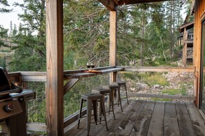 Property grounds - Cabin · Hot Tub · Arcade · Black Hills Views (Lead)