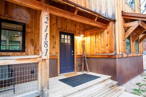 Exterior detail - Cabin · Hot Tub · Arcade · Black Hills Views (Lead)