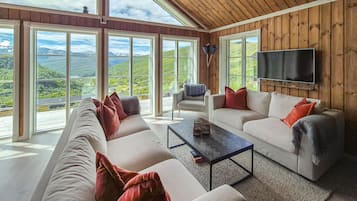 Smart TV, chimenea