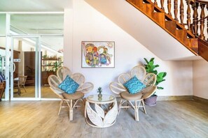 Lounge no saguão