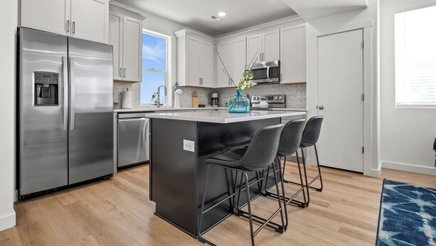 Private kitchen - Chic Mid-Century Retreat in Downtown  (Salt Lake City)