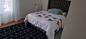 3 Schlafzimmer, Bügeleisen/Bügelbrett, WLAN, Bettwäsche