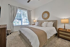 5 habitaciones, tabla de planchar con plancha y cuna de viaje 