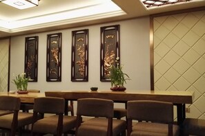 Unclassified image, 2 of 47, button - Yujian Duxiulou Hotel (Yueqing)