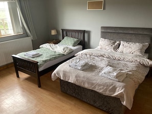 2 bedrooms, WiFi, bed sheets