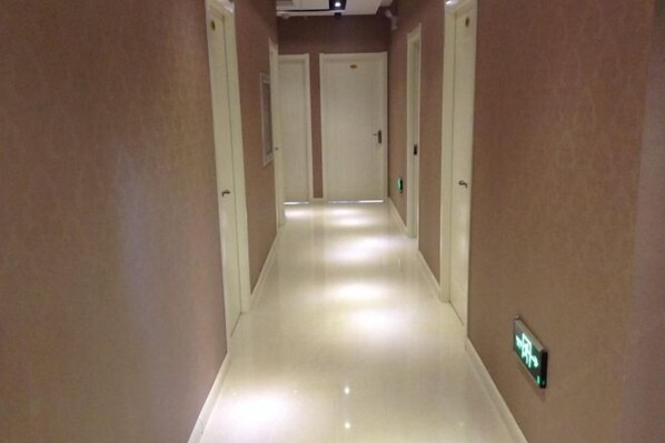 Interior - Shenyang Jiayi Theme Hotel (Shenyang)