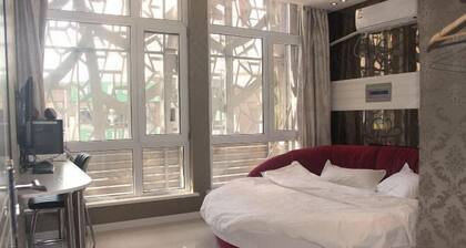 Shenyang Jiayi Theme Hotel