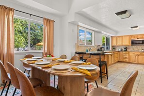 Dining - Luxury Amenity Paradise! Sleeps 18 - Pool, Hot Tub, Game Room, Golf, Fire Pit!
 (Albuquerque)