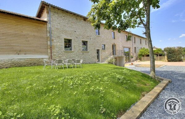 Exterior - Histoire de Vigneron (POMMIERS)