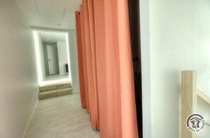 Interior - Histoire de Vigneron (POMMIERS)