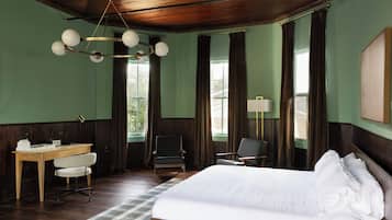 Literie hypoallergénique, mini-bar avec articles gratuits, bureau