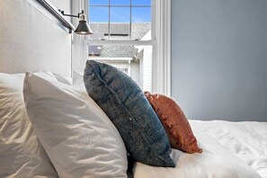 Iron/ironing board, travel cot, WiFi, bed sheets