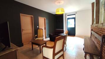 Televisio, pöytätennispöytä