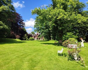 Property grounds - Gîtes de France® - La Maison des Écureuils (HARCANVILLE)