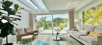 Agate House in Cambridge