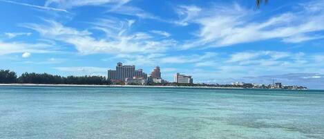 Liegestühle, Strandtücher