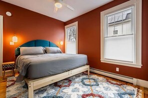 3 habitaciones, escritorio, wifi gratis y ropa de cama