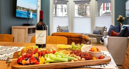 Workspace | Soaking Tub | W/D | 5 Min Downtown