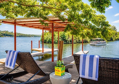 4BR Granbury Lakefront Home w/ Hot Tub, Dock & Game Room
