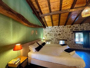 1 chambre, coffres-forts dans les chambres, Wi-Fi gratuit, draps fournis