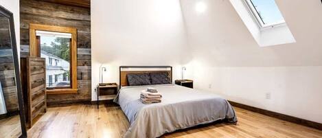 1 chambre, fer et planche à repasser, lit parapluie, Wi-Fi gratuit