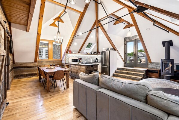 Interior - Roof Deck - Parking - 5 Min Downtown (Portland)