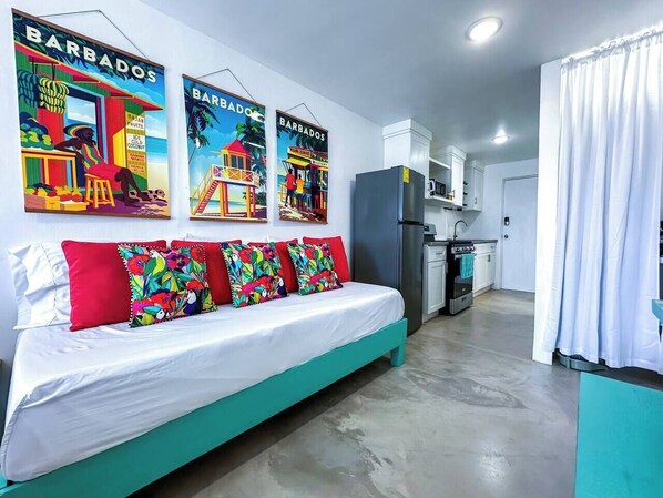 Iron/ironing board, WiFi, bed sheets, wheelchair access