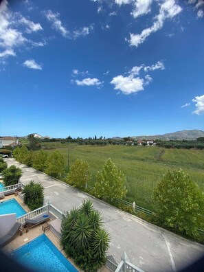 Outdoor pool - Costa villa (Agrilia)