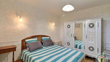 1 Schlafzimmer, BĂŒgeleisen/BĂŒgelbrett, kostenloses WLAN