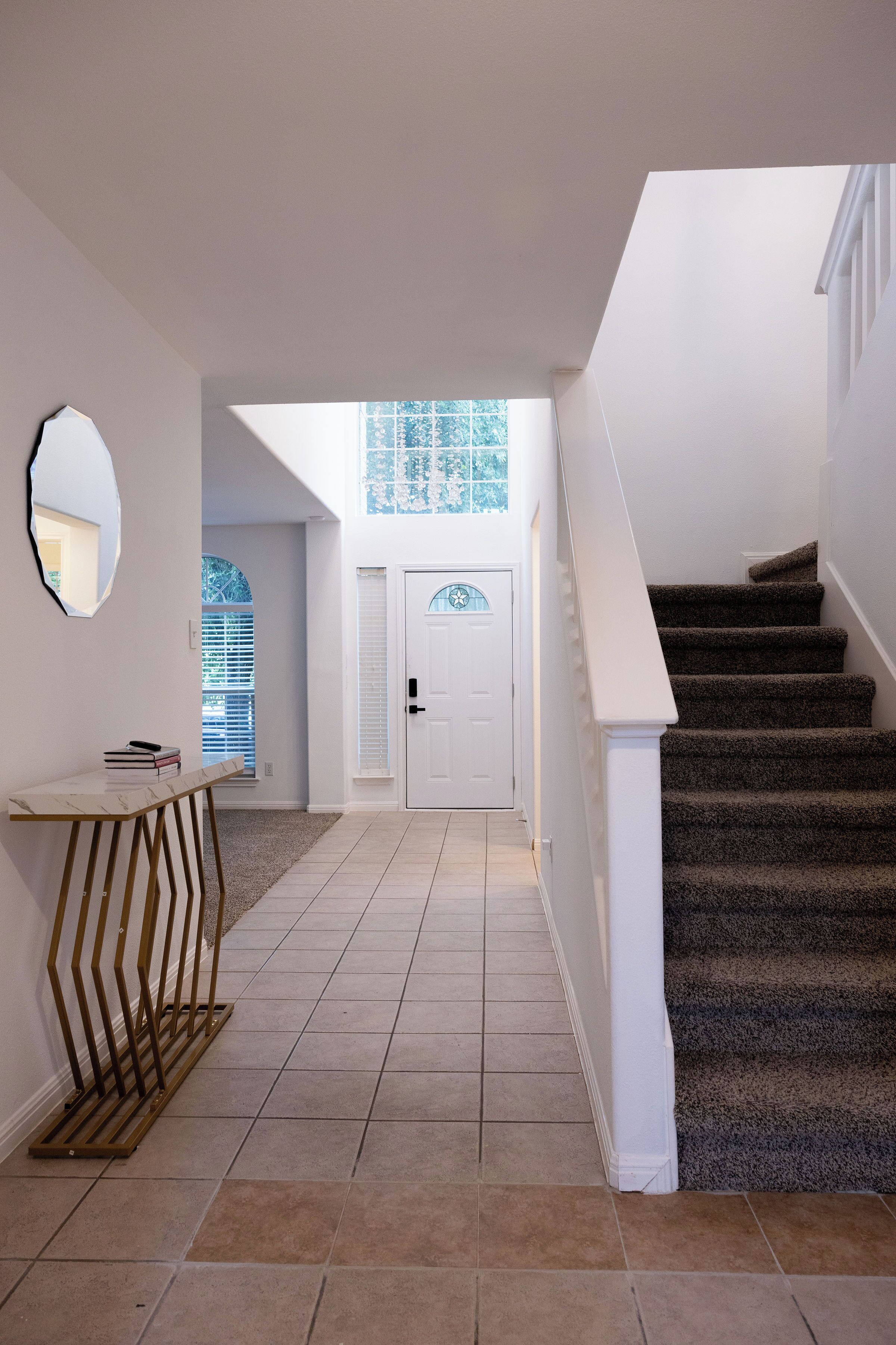 Luxe 5BR Home: Pool Table & Office