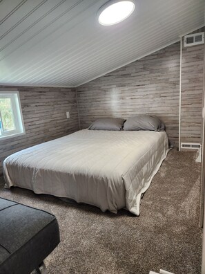 2 sovrum, strykjärn/strykbräda, gratis wi-fi och sängkläder