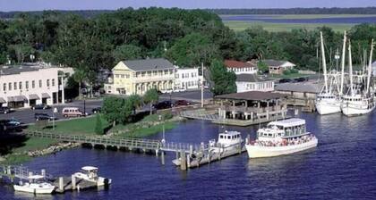 Delia's River Retreat: 3-bedroom Cottage in superb St. Marys