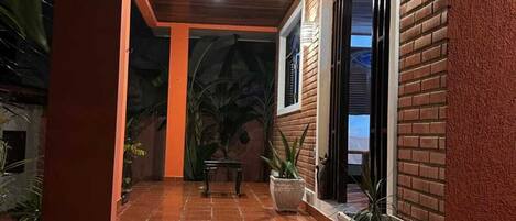 Family Room | Terrace/patio