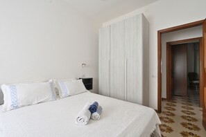 2 soverom, strykejern/-brett, wi-fi (inkludert) og sengetøy