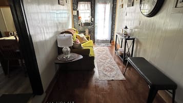 Smart TV, futbolito, tenis de mesa y libros