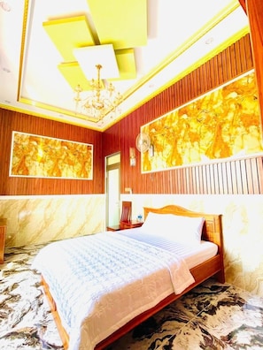 Comfort Double Room Single Use, Courtyard View | Free WiFi - Dream House Hotel (Ho Chi Minh City)