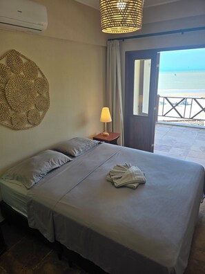 2 bedrooms, free WiFi, bed sheets - Cumbuco Penthouse Oceanview Beachfront 2-bedroom apartment with AC, WiFi (Praia de Cumbuco Caucaia)