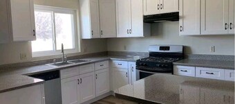 Private room with shared bath/kitchen! Affordable and convenient! 