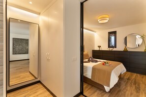 1 slaapkamer, een strijkplank/strijkijzer, gratis wifi, beddengoed