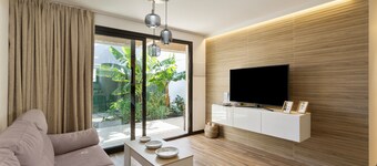 Vacation Home 'Rincón De La Fontana' with Mountain View, Wi-Fi and Air Conditioning